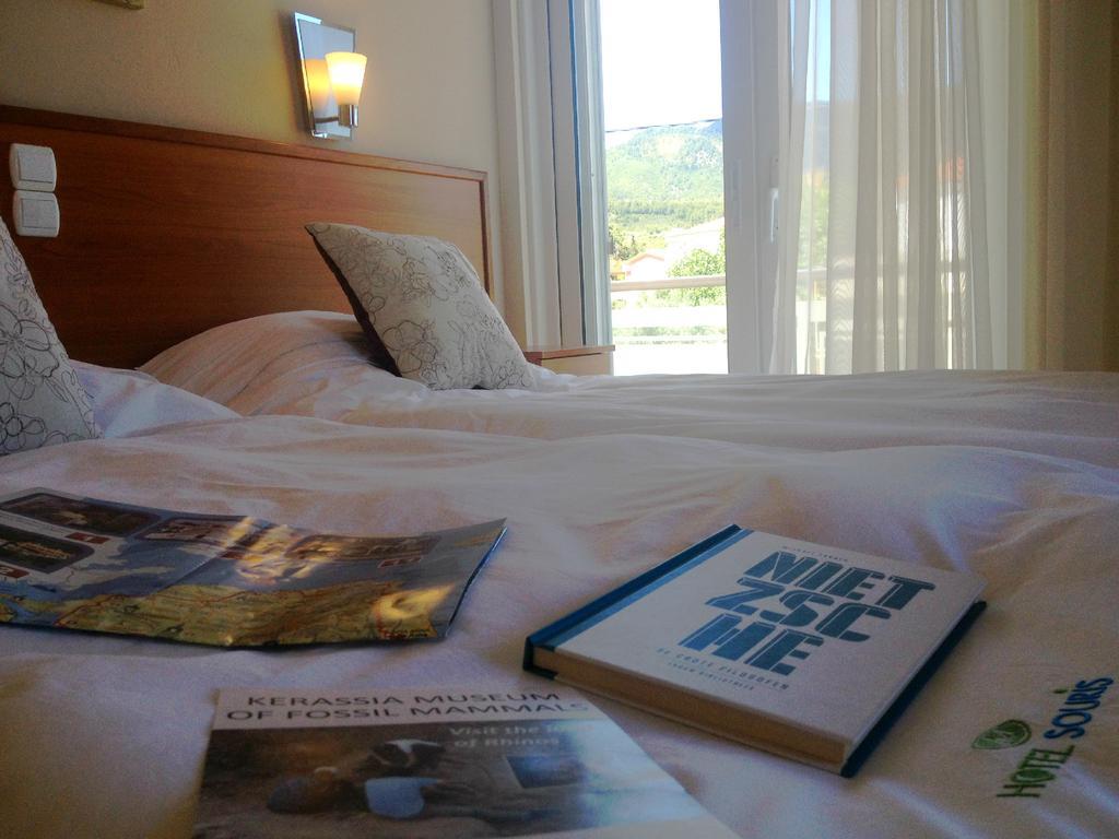 Souris Hotel โรเวียส ภายนอก รูปภาพ