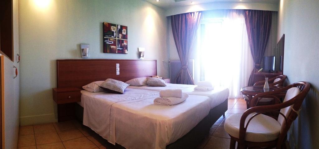 Souris Hotel โรเวียส ภายนอก รูปภาพ